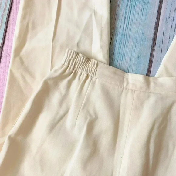 Essential elements pure wool off white trousers - Picture 7 of 7